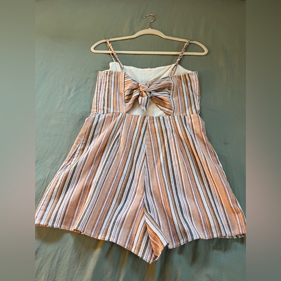 Altar’d State Backless Romper - Picture 2 of 2